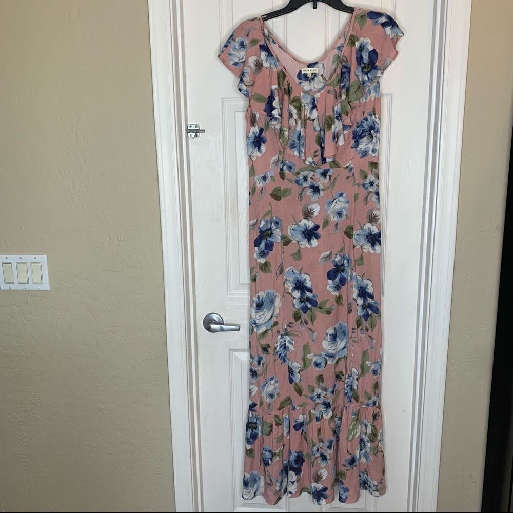 Main Strip Pink and Blue Floral Maxi Dress Size Large